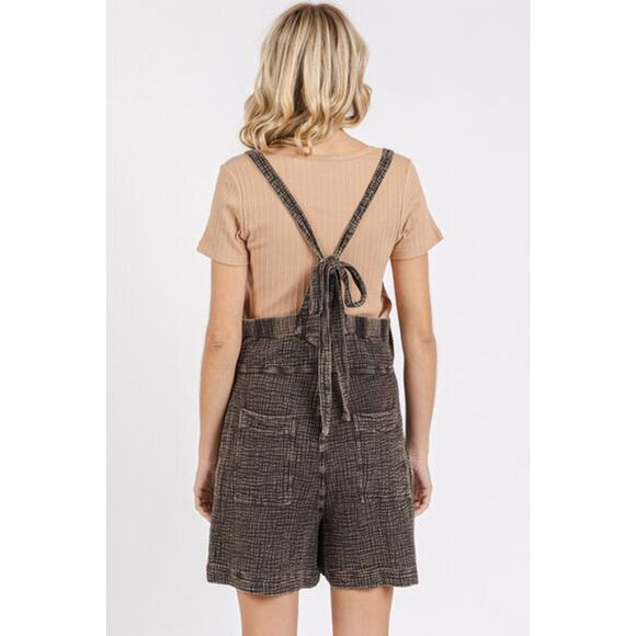 Mittoshop Textured Knotted Wide Strap Pockets Mineral Wash Overalls | Black - Picture 3 of 5